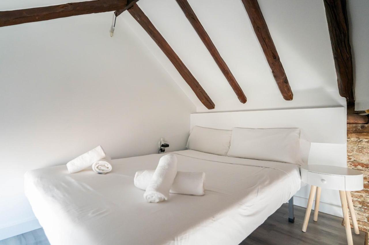 Apartamento Reformado En El Centro Con Dos Habitaciones Alquiler Temporal Madrid Exterior foto